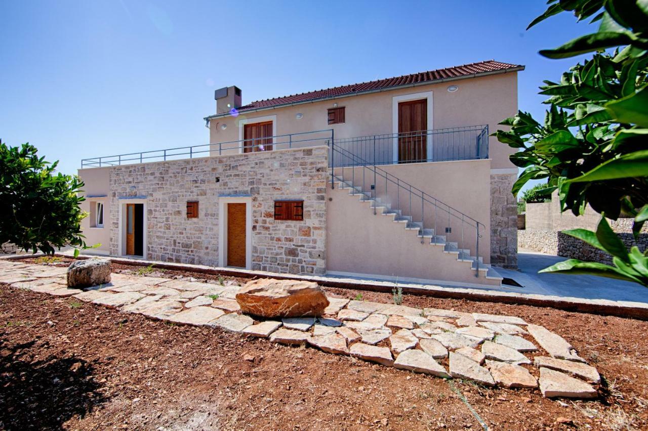 Betini Apartments - Authentic Island Escape Комижа Екстер'єр фото